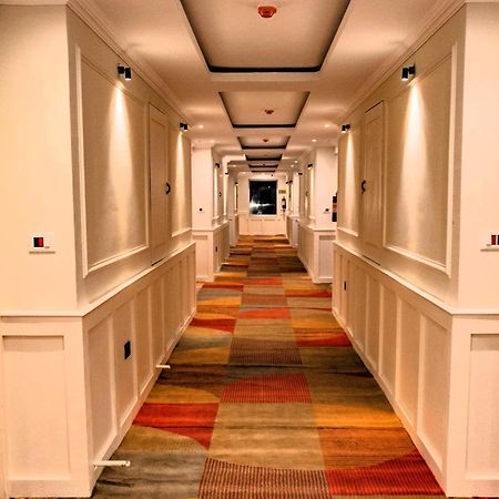 Hotel El Castello Лех Екстериор снимка
